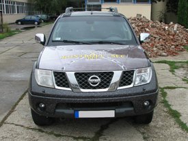 Nissan Navara autódekoráció: Kontroll-Sec Kft. autó dekoráció 02