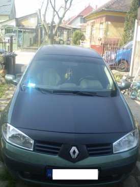Renault matt fekete fóliázás,  autódekoráció, autó dekoráció